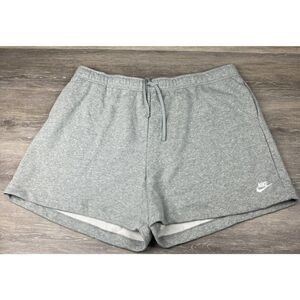 Nike Womens Size 3X Gray DV5086-063 Club Fleece Standard Fit Shorts New (L5)